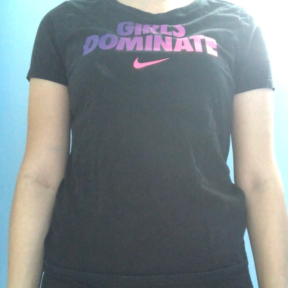 Black t shirt